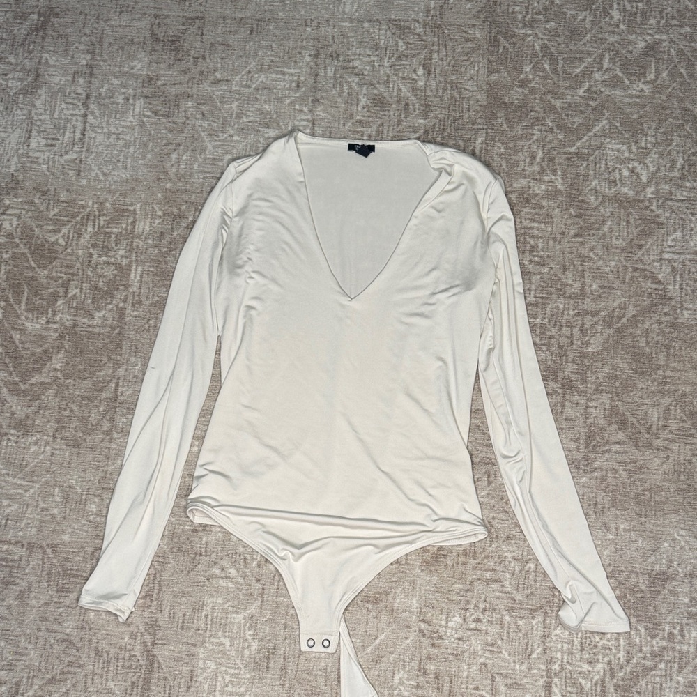 Elegant off White Long Sleeve contour Bodysuit
